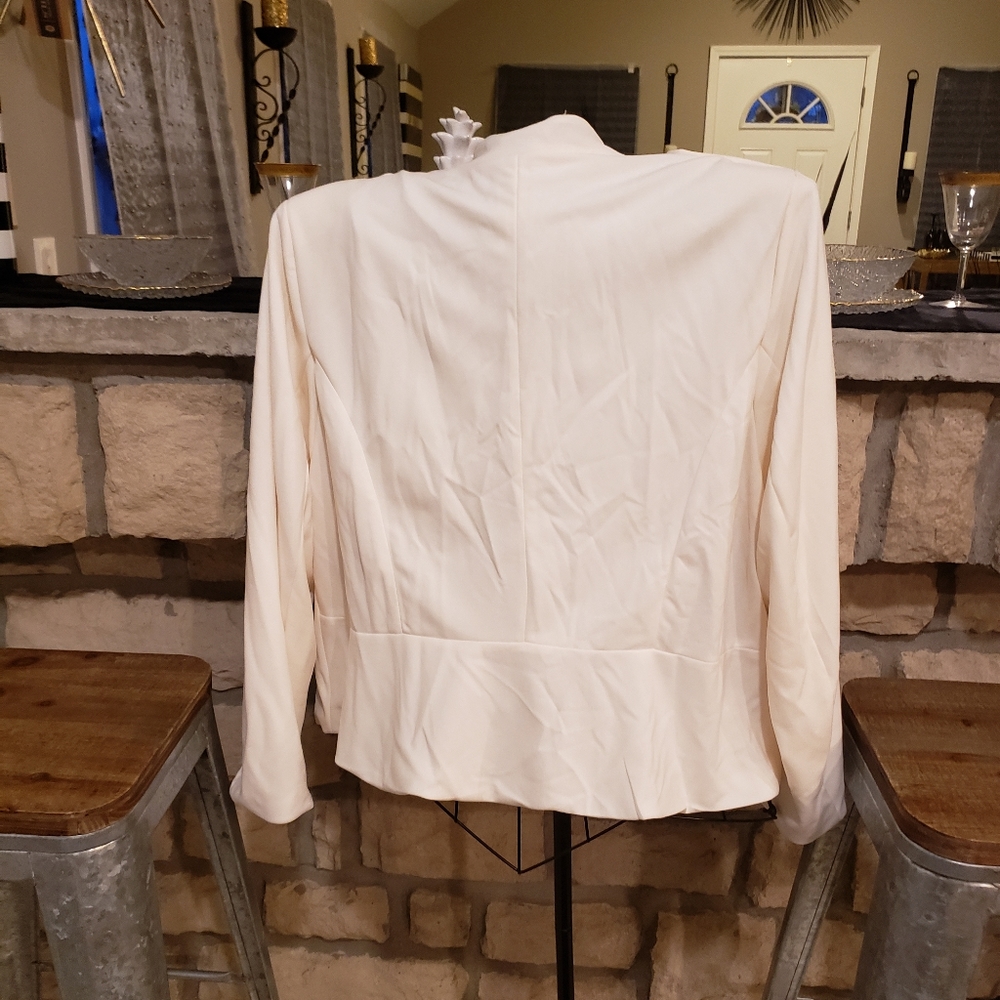 Jacket - Picture 3 of 5